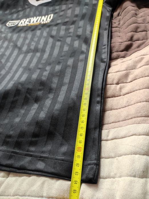 T-shirt czarny w paski cross-ways