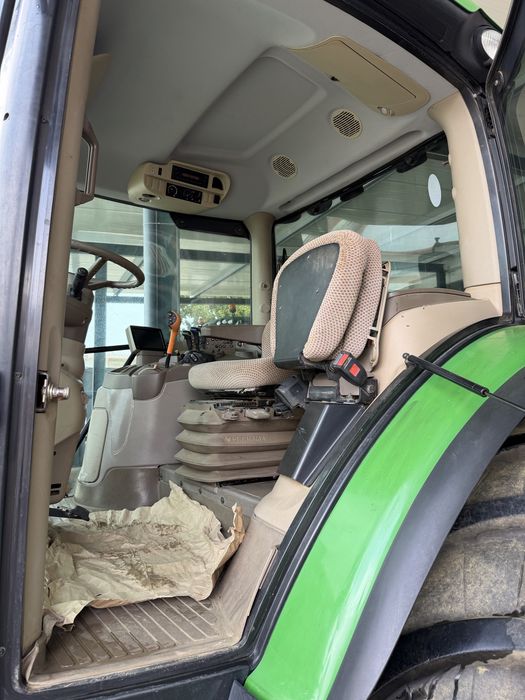 John deere 6125R