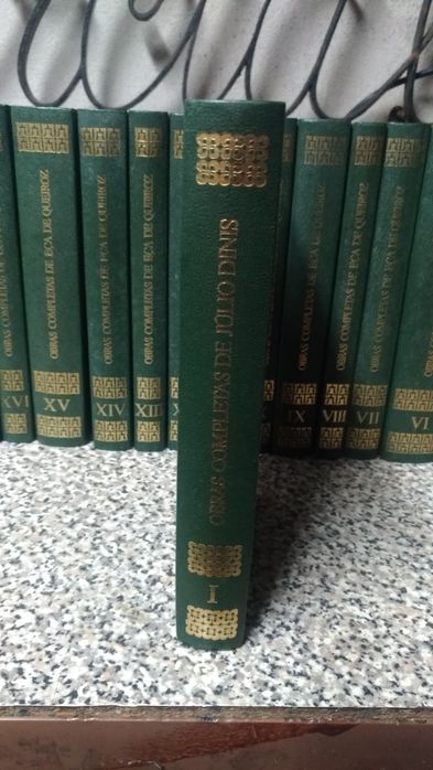 Coleção  de livros de Obra Completa de Eça de Queiroz