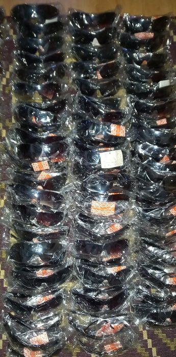 Stock oculos,vendo,sun glasses, bom qualidade