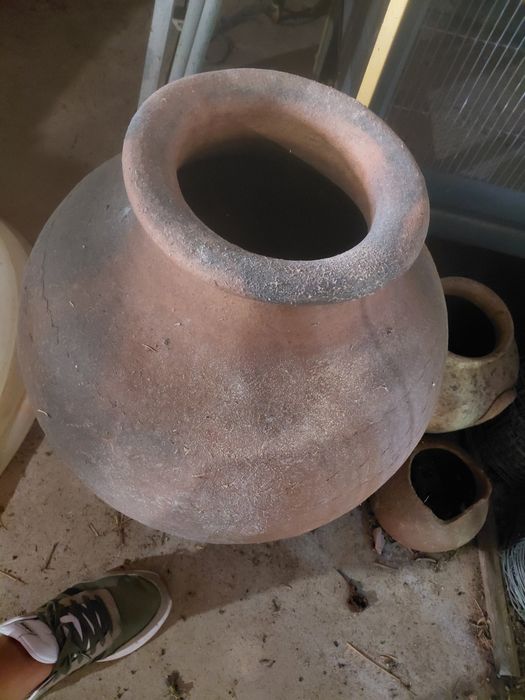 Talhas de barro muito antigas