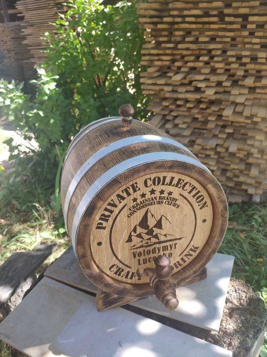 Дубова бочка діжка для алкоголю напоїв вина віскі самогону