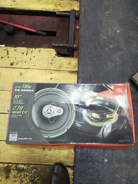 Subwoofer 2•głosnik JBL car audio