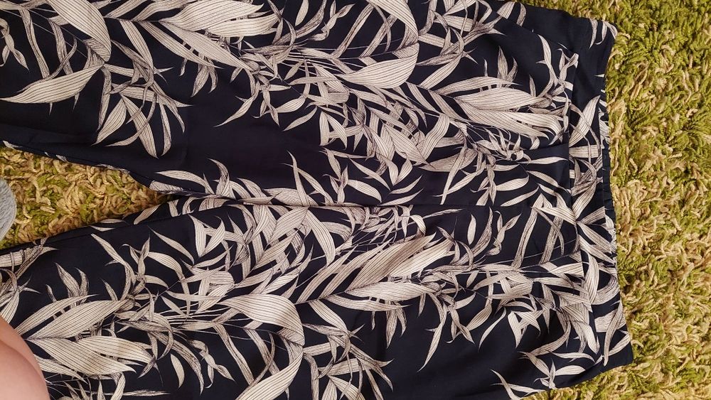 Letnie spodnie lekkie M/L