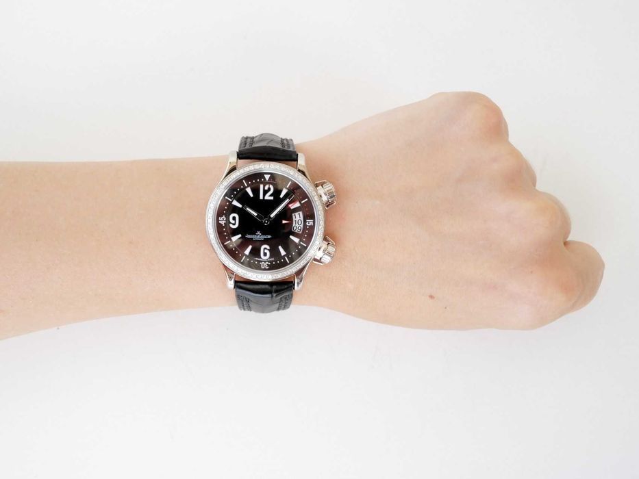Jaeger-LeCoultre Master Compressor Lady Diamonds Black Dial 37mm