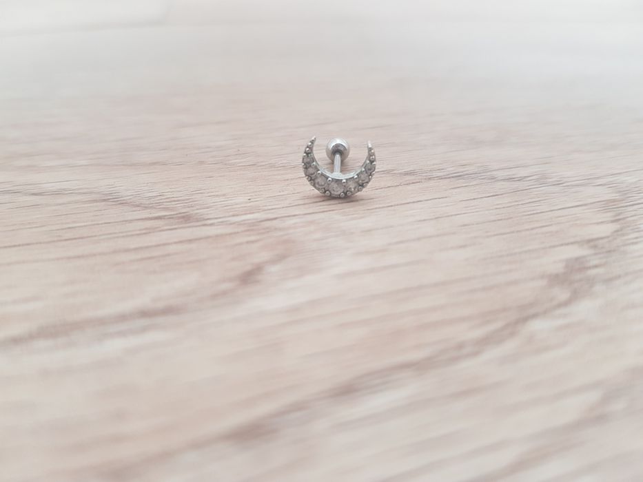 Piercing de orelha em aço cirúrgico novos