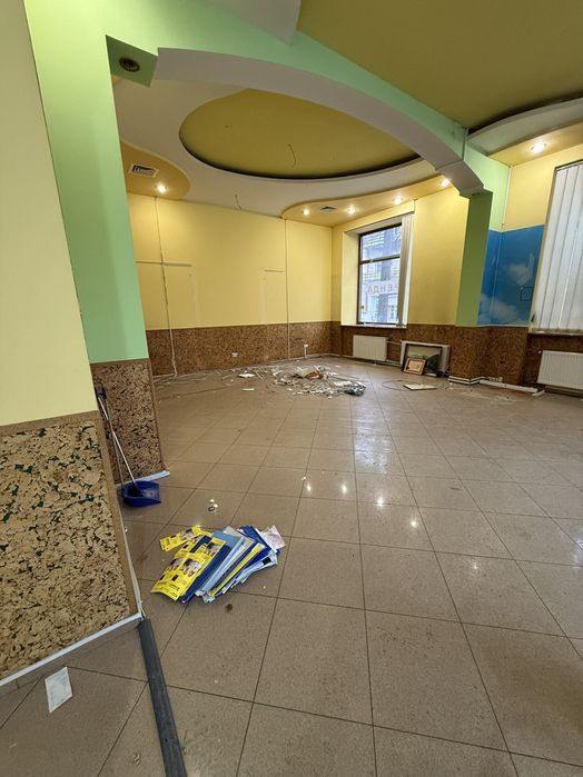 Оренда топового приміщення/ Центр/ 126м2/ фасад