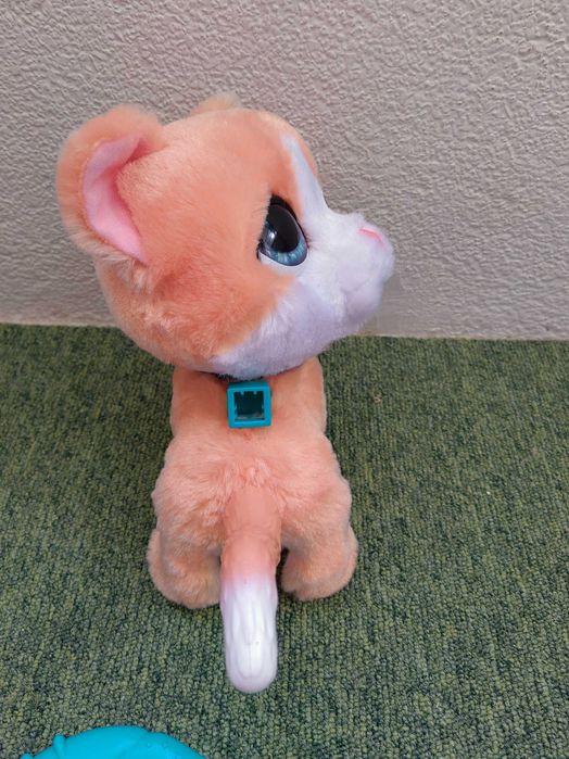 FurReal Walkalots Gatinho Interativo