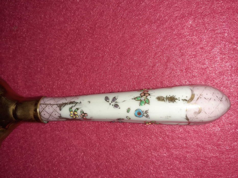 Espelho Antigo em Porcelana