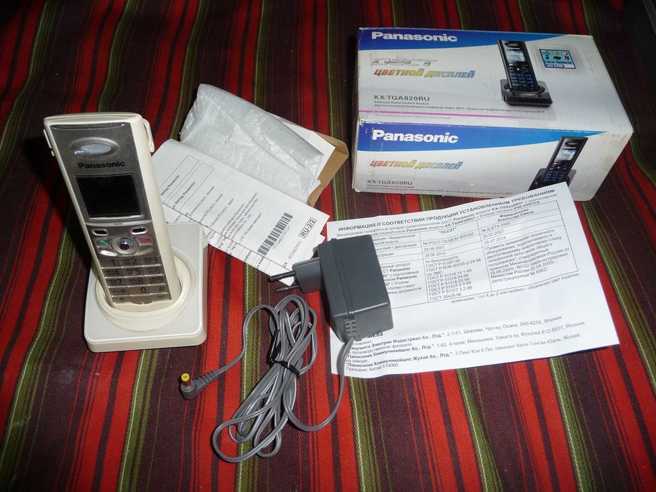 Цифровой беспроводной телефон Panasonic KX-TG8207UA KX-TGA820RU