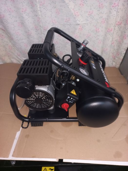 Компресор безмасляний Wurth