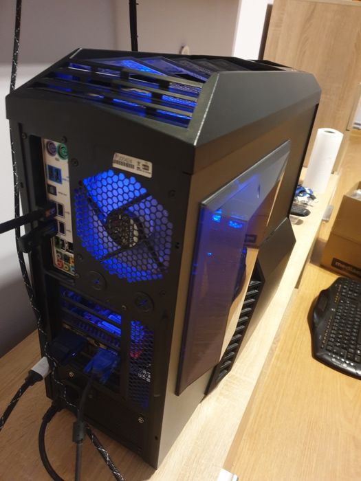 Komputer PC do gier i użytku codziennego