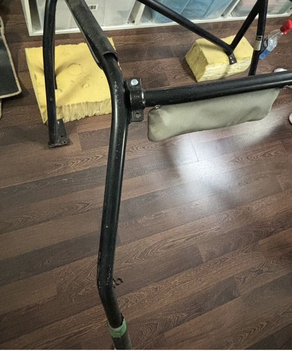 MG BGT Roll bar e cintos 4 apoios