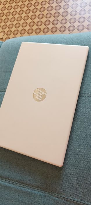 Срочно. ноутбук HP Laptop 15-fd ( i5/16 Озу/500ssd/)