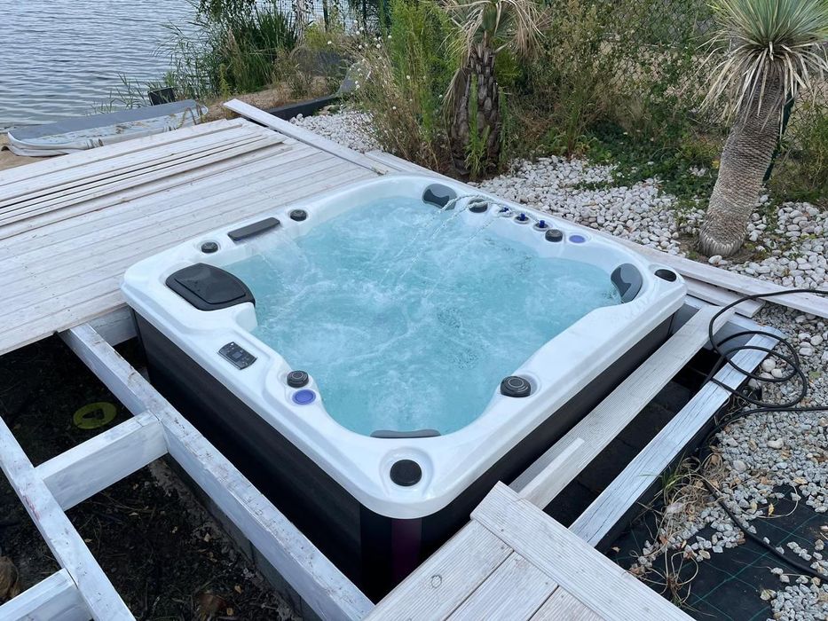 Dżakuzi całoroczne Patagonia PlatinumSpas 79dysz 6osobowe  PROMOCJA!