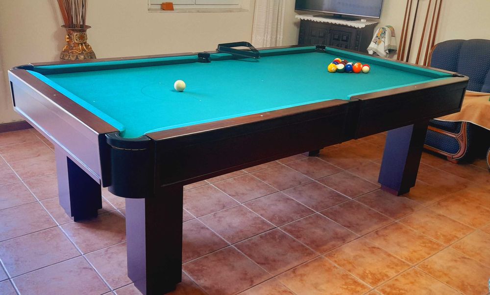 Bilhar snooker - transformável em mesa de jantar