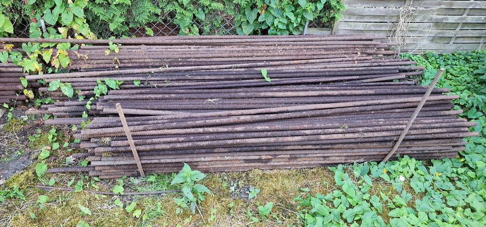 Pręty zbrojeniowe żebrowane 35 , 30 , 26 Pręt stalowy