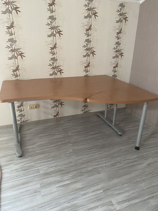 Стол письменный рабочий
