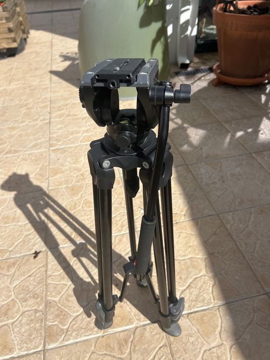 Manfrotto Tripe completo com cabeca e mala de transporte
