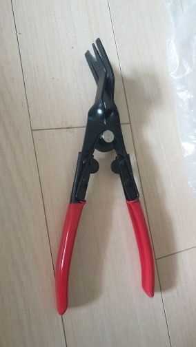 Щіпці для зняття кліпс, пістонів, шлангів дротів . Олх доставка