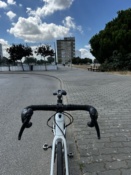 Trek Domane AL 3 | 2023 | Estado Muito Bom | Pronta a Pedalar