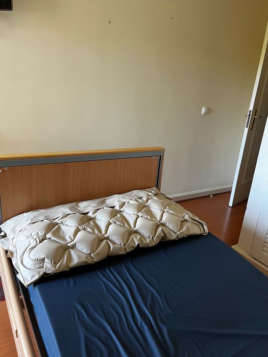 Cama Elétrica c/ Elevação, Colchão Anti-Escaras Viscoelástico 16cm