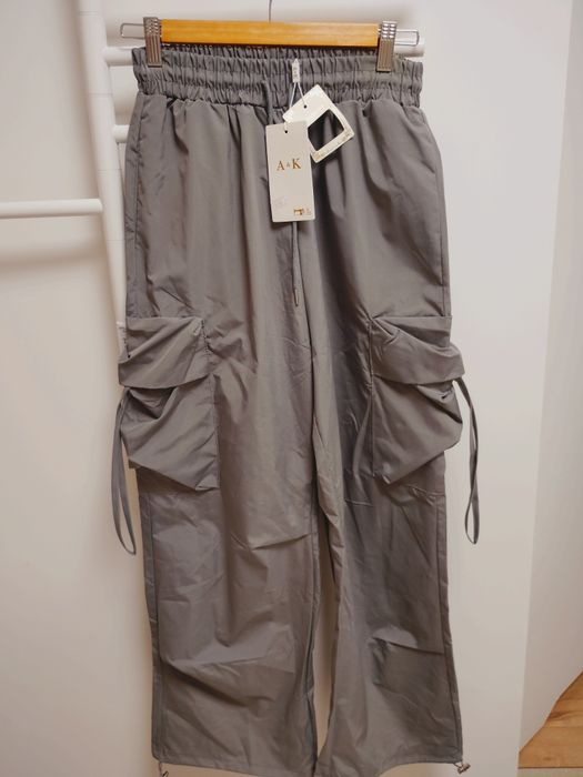 Nowe z metką damskie  ortalionowe A & K Fashion rozmiar S