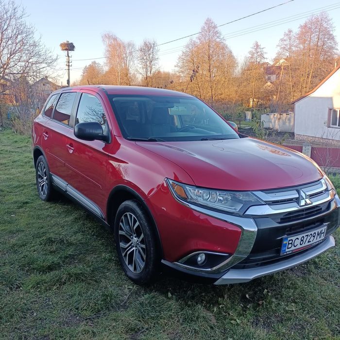 Mitsubishi Outlander Se