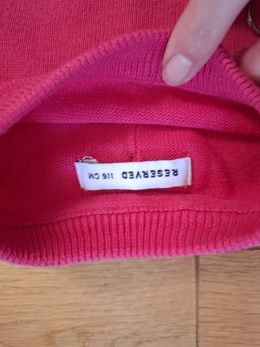 Sweterek rozm. 116 Reserved