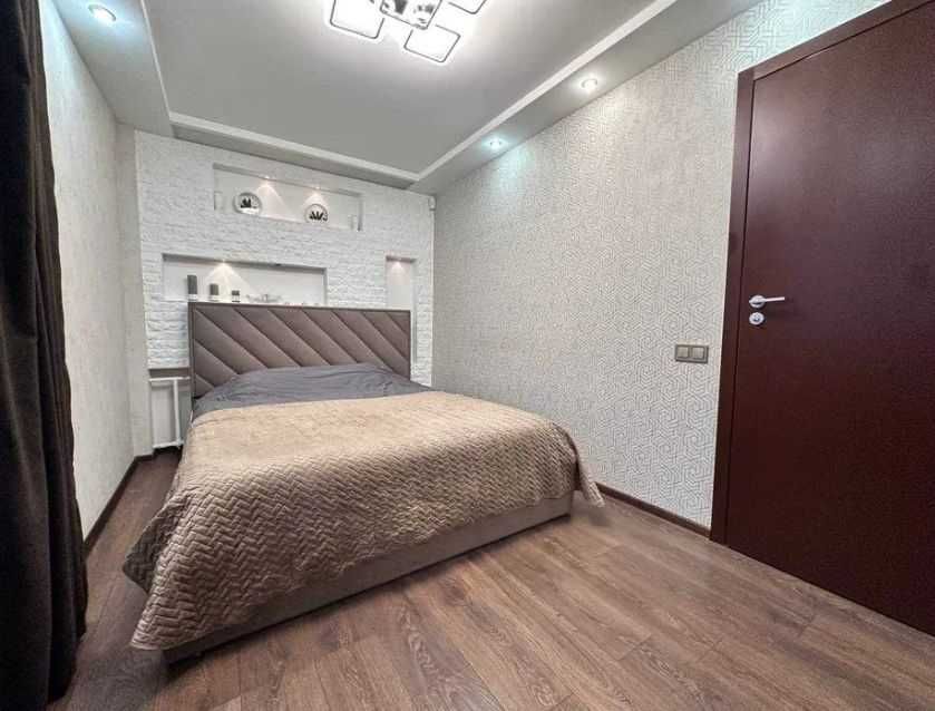 2 кім в ЦЕГЛІ середній поверх район КАЛНИШЕВСЬКОГО (КОСІОРА) (718546)