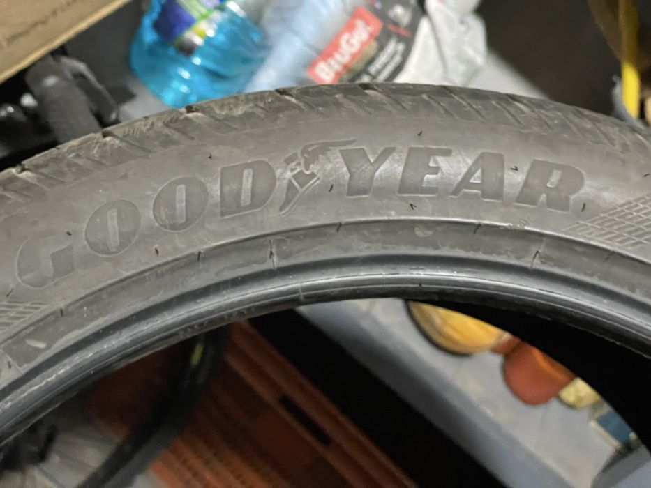 255 40 20 goodyear - Купить запчасти для транспорта БУ и новые