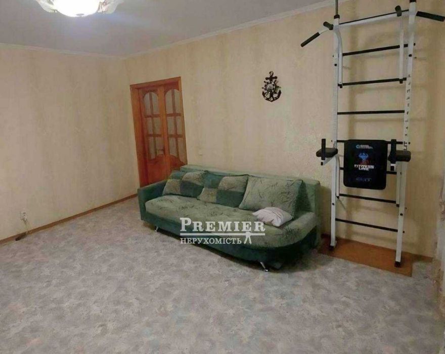 Продам 3-кімнатну квартиру на Семена Палія