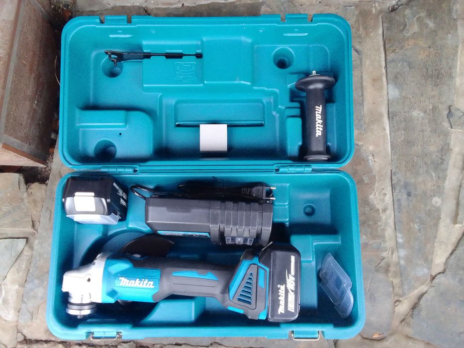 Szlifierka kątowa Makita DGA 404 18v z akcesoriami w walizce