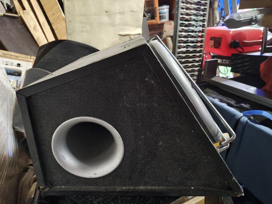 Subwoofer Samochodowy AXTON