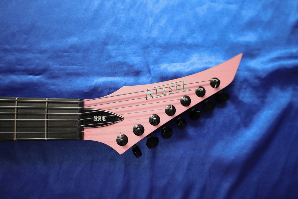 Kiesel Marc Okubo Signature