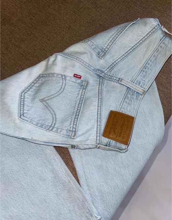 Стильні жіночі джинси Leviʼs