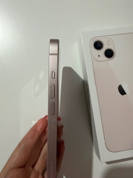 Telefon iPhone 13