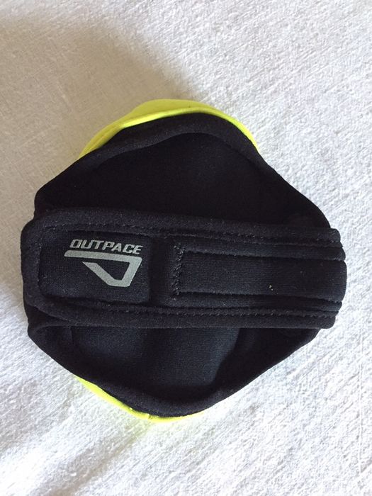 Belkin and Outpace Universal iPod and Smartphone Armband, Puma Pink64552797378561124