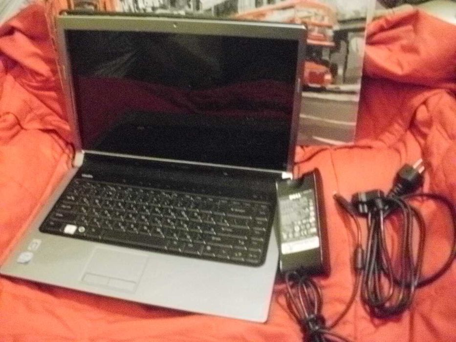 Ноутбук DELL Studio PP33L на запчастини.Адаптер DELL 90W-AC 230V/19.5V