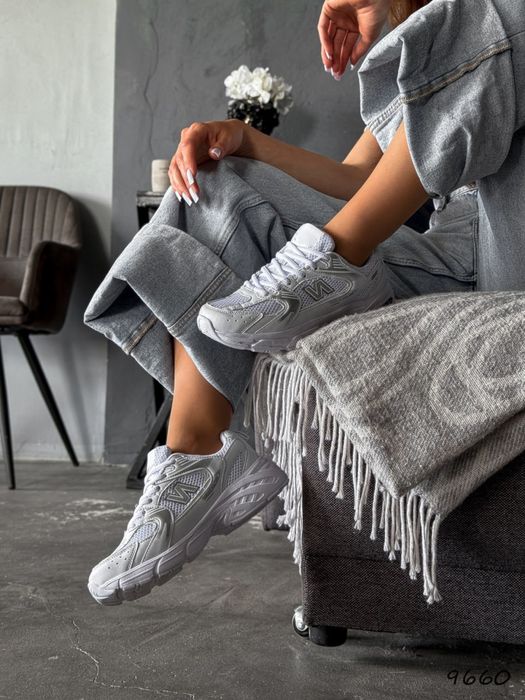 Кросівки жіночі N білі + срібло, екошкіра