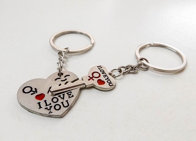 Porta chaves moderno Love