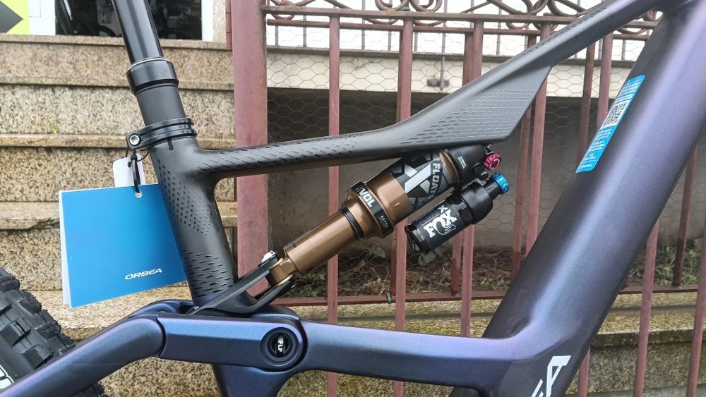 Bicicleta E-bike Orbea Rise M10