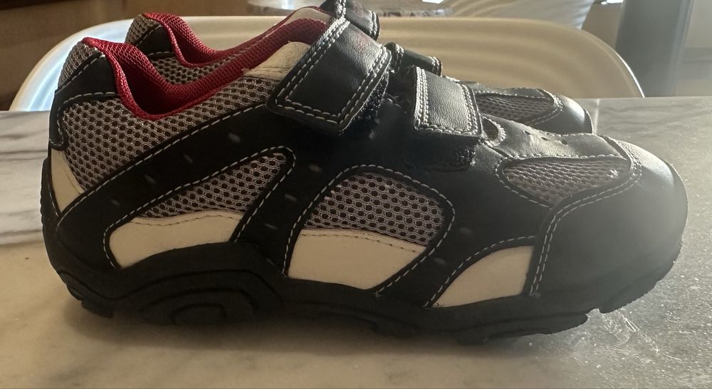 TENIS de Criança Marca GEOX