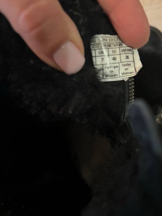 Уги Ugg уггі.