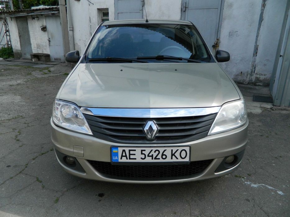 Renault Logan 1,4 2011 г.в. с КОНДИЦИОНЕРОM, ГАЗ/бензин 4-го поколения