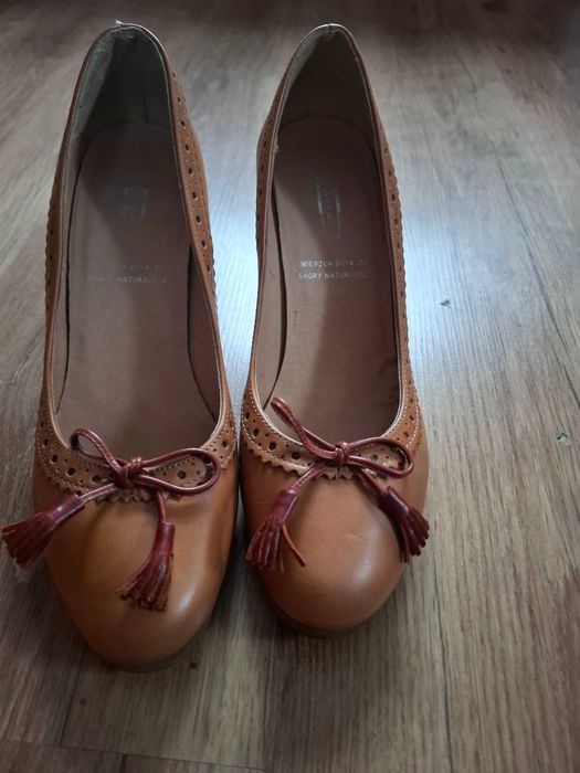 Pantofle skórzane 5th Avenue