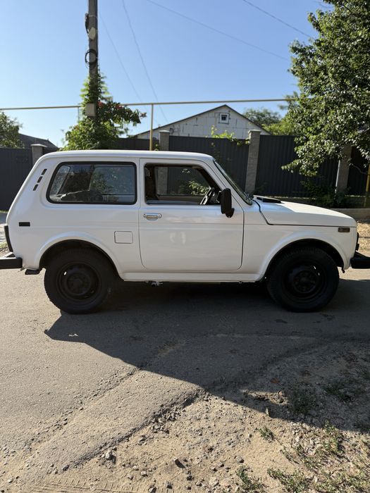 Продам Lada Niva тайга полный привод
