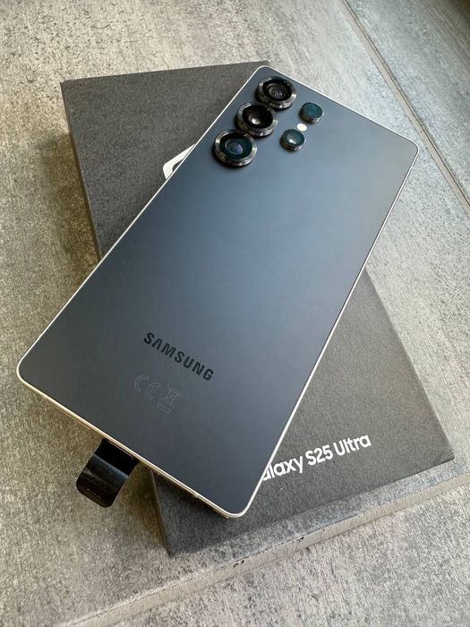 Samsung S25 Ultra 12/512, 12/256 Gb