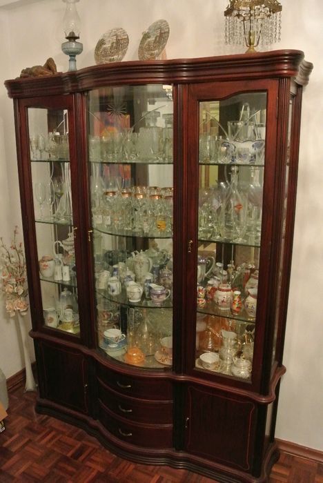 Cristaleira - Excelente oportunidade