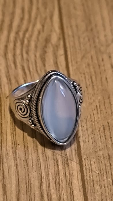 Каблучка лунний камінь, розмір 16